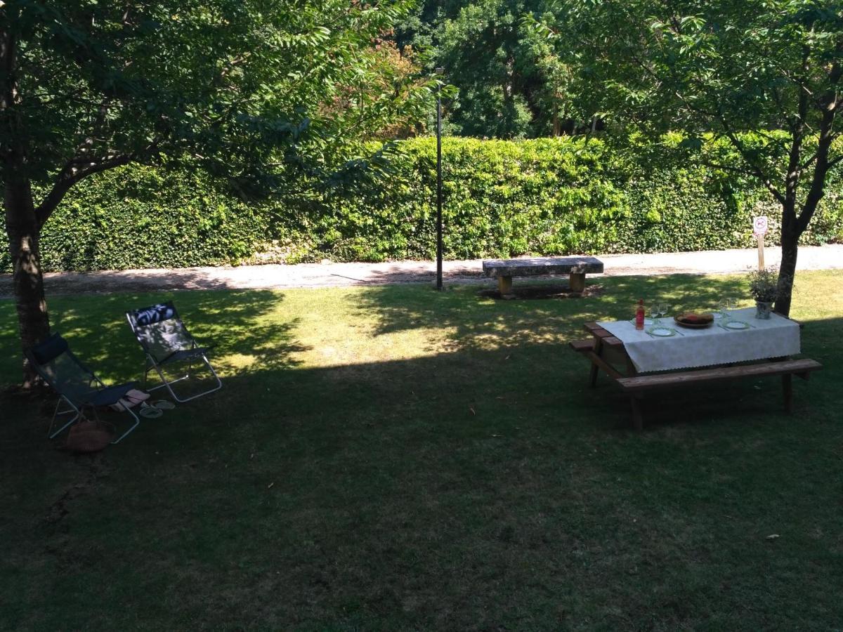 Duplex Con Jardin En Ezcarayアパートメント エクステリア 写真