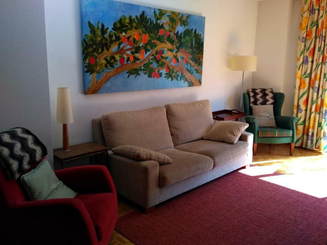Duplex Con Jardin En Ezcarayアパートメント エクステリア 写真